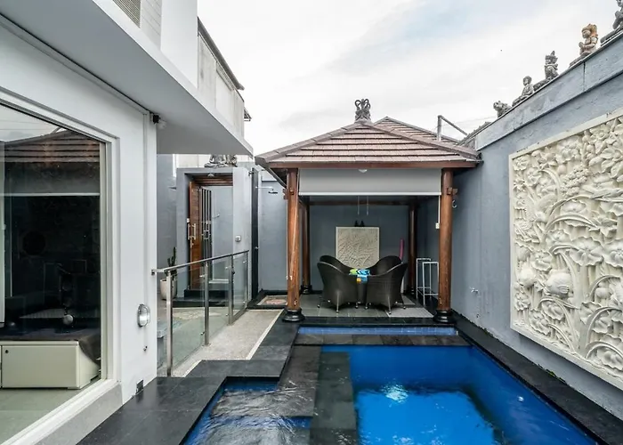- 3 Bedroom Private Pool On Jl Mataram!