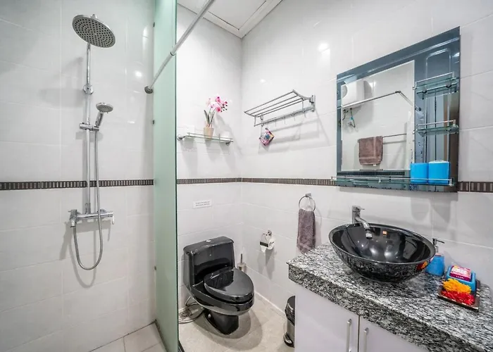 Villa - 3 Bedroom Private Pool On Jl Mataram! *