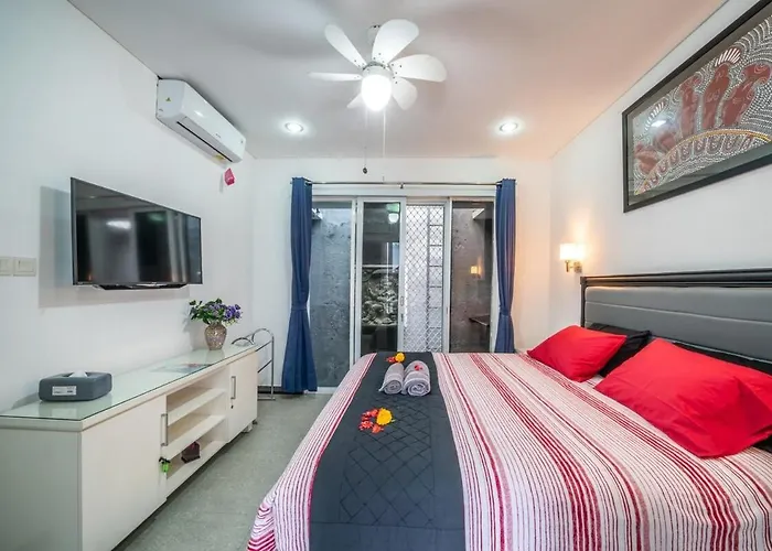 - 3 Bedroom Private Pool On Jl Mataram!