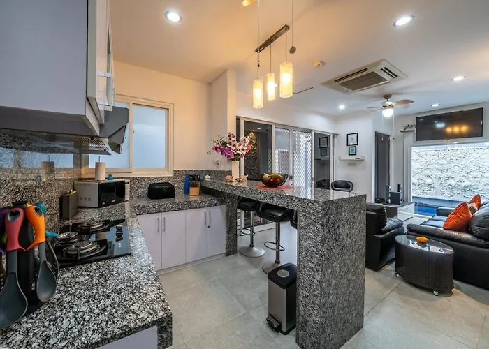 - 3 Bedroom Private Pool On Jl Mataram! Kuta (Bali)